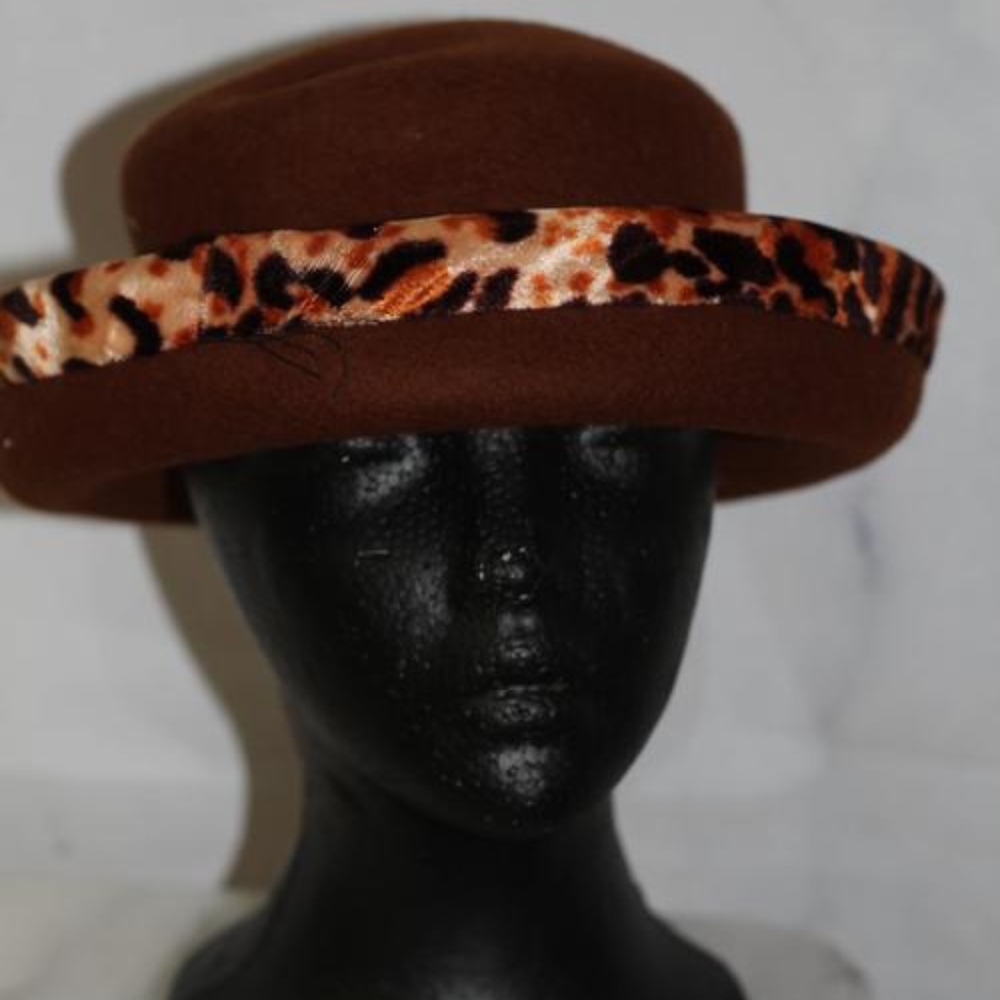 Leopard Wool Bucket Hat